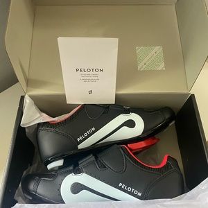 Peloton bike shoes size 39